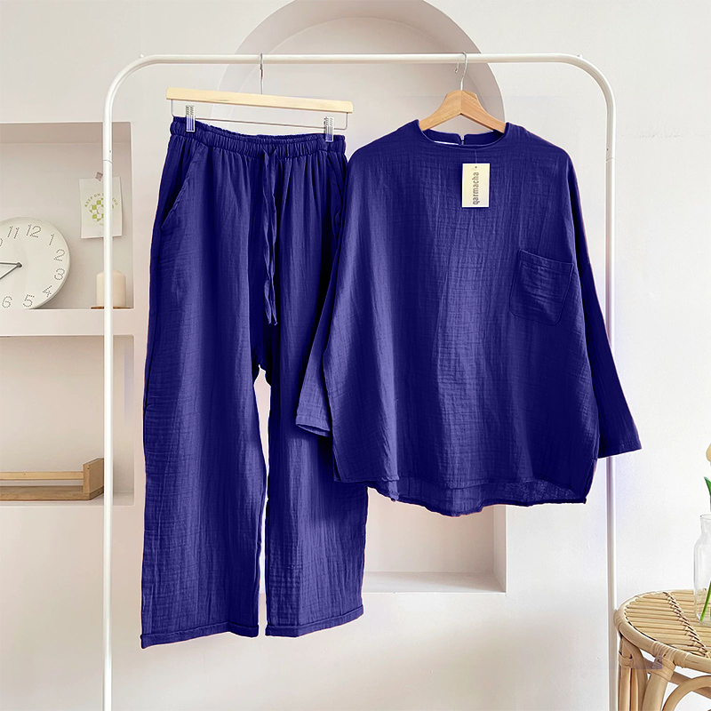 Comfort Chic: Plus-Size Shirt & Pants Set